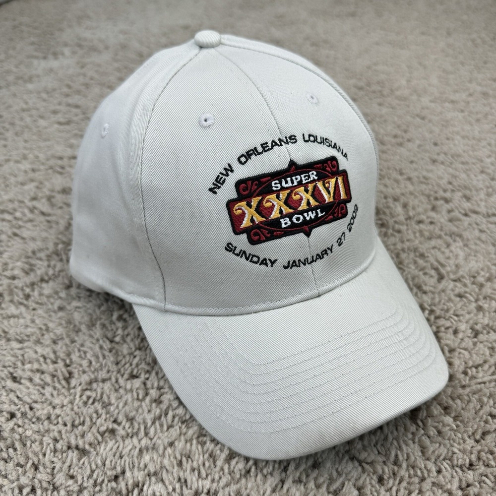 NFL‎ Super Bowl XXXVI Hat Patriots vs Rams New Orleans Beige Snapback NWT Error